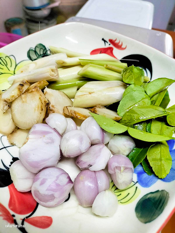 ต้มยำไก่ย่างใบกะเพรา เมนูต้มยำ เมนูไก่ย่าง สูตรอาหาร