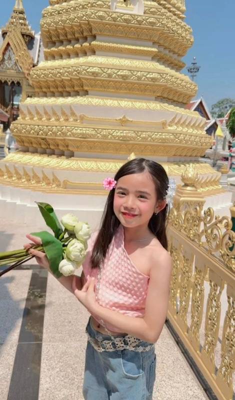 อุ้ม ลักขณา - น้องดิสนีย์