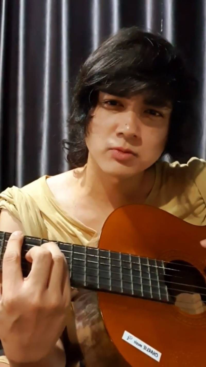 แน็ก ชาลี