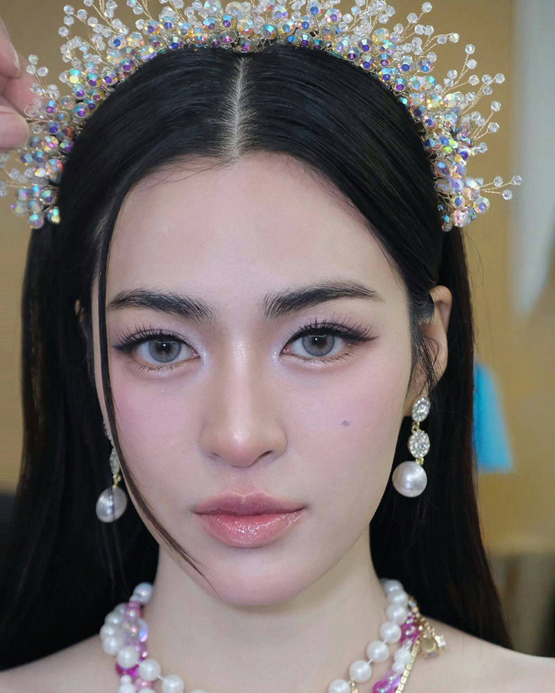 คิง เพาเวอร์ จัดพาเหรดสุดอลังรับสงกรานต์ หลิง ออม 