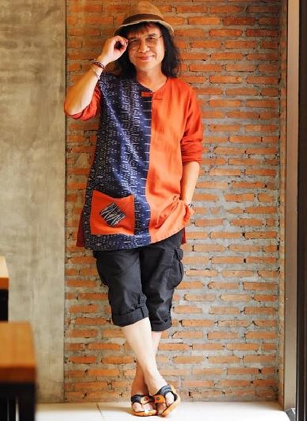 ครูสลา คุณวุฒิ