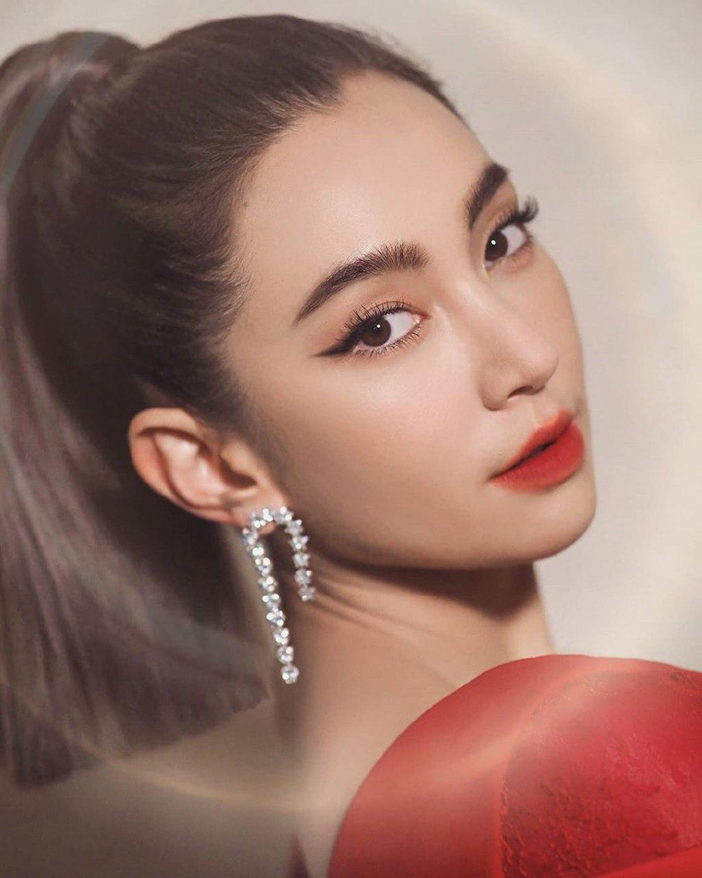 เบลล่า ราณี ดาราลูกครึ่งหญิง