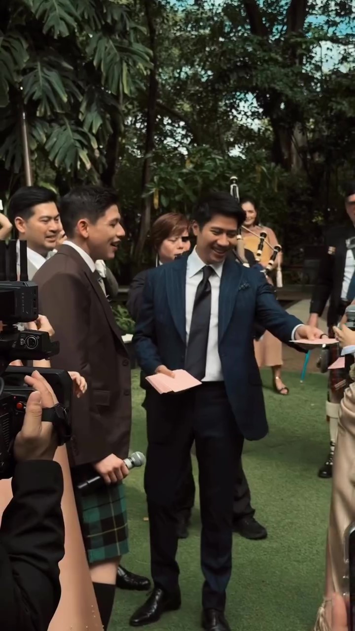  มายด์ ลภัสลัล พาย สุนิษฐ์ เข้าพิธีหมั้นหวานชื่น