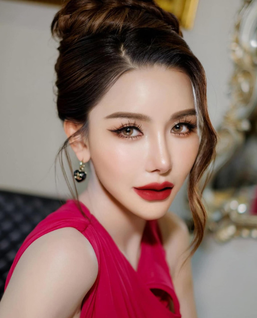 ฝน มาริสา ประวัติ