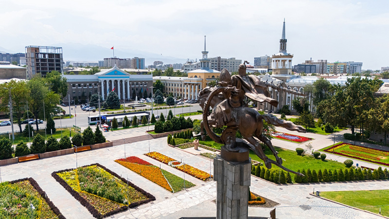 คีร์กีซสถาน เมืองบิชเคก (Bishkek) เมืองหลวงของประเทศ