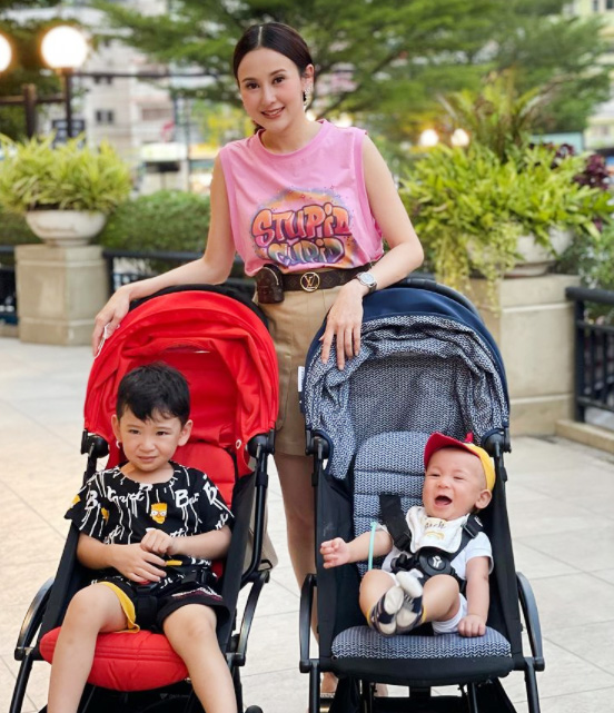 แยม ธมลพรรณ์