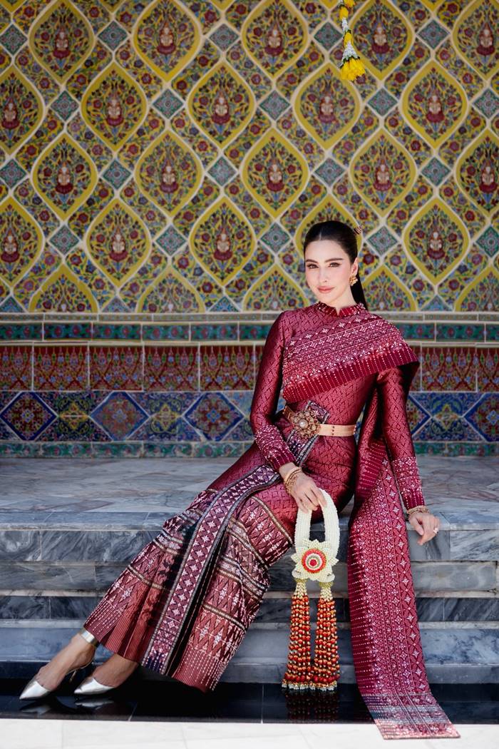 กรณ์ ทำบุญวันเกิด 48 ปี