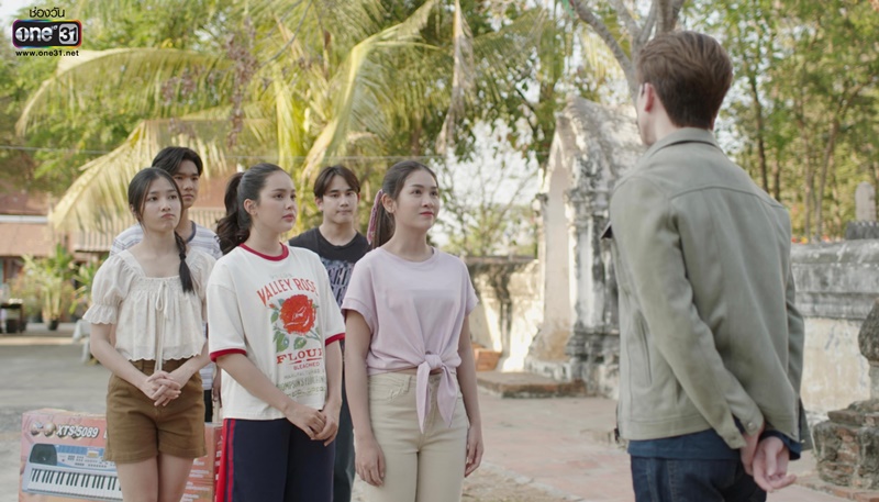 พลอยนํ้าเพชร เรื่องย่อ