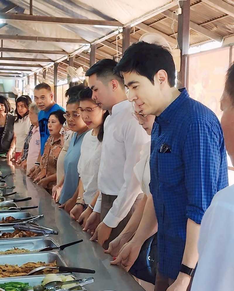 แซม ยุรนันท์