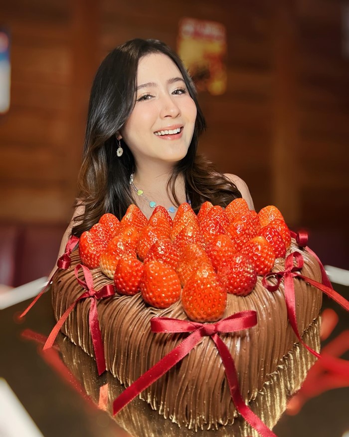 โฟกัส จีระกุล อวดหุ่นล่าสุด ผอมลงอย่างเห็นได้ชัด 