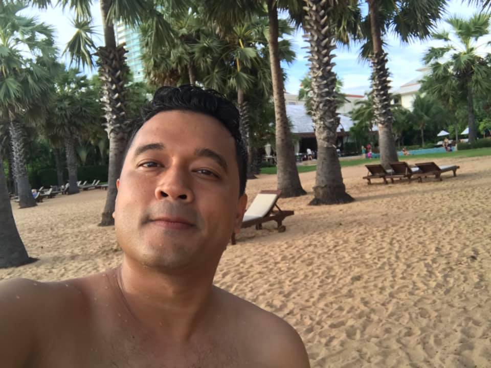 จุ๊บ วงเอาท์