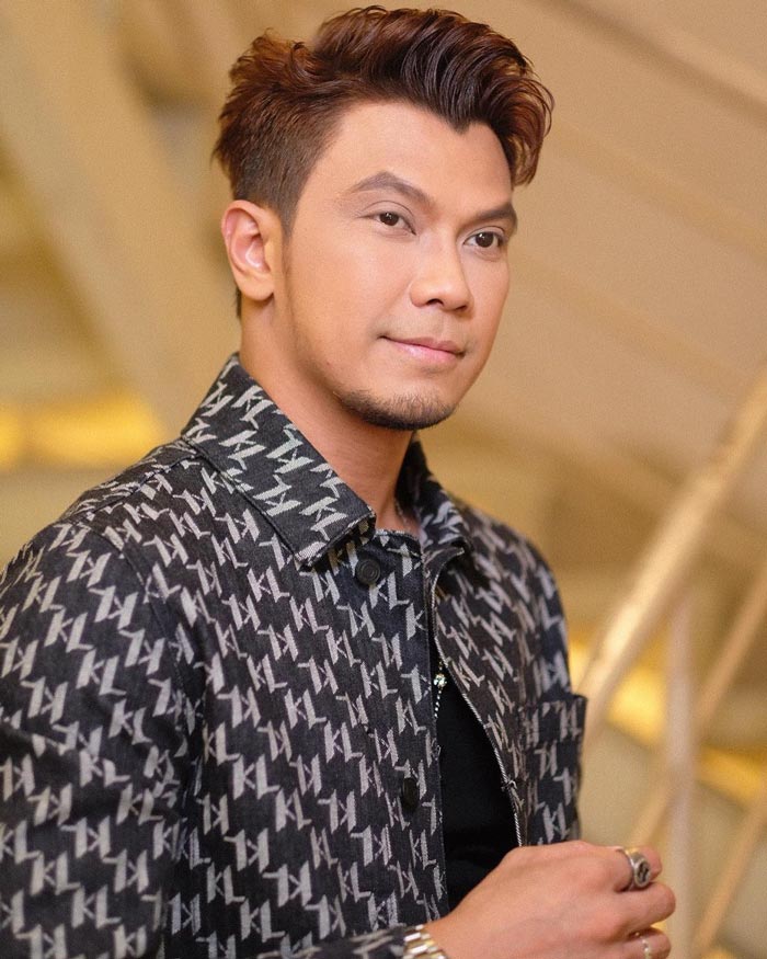 หนุ่ม กะลา