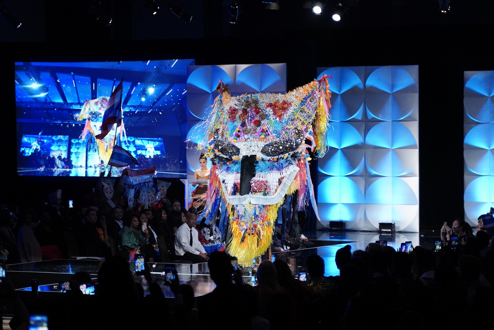 ฟ้าใส ปวีณสุดา