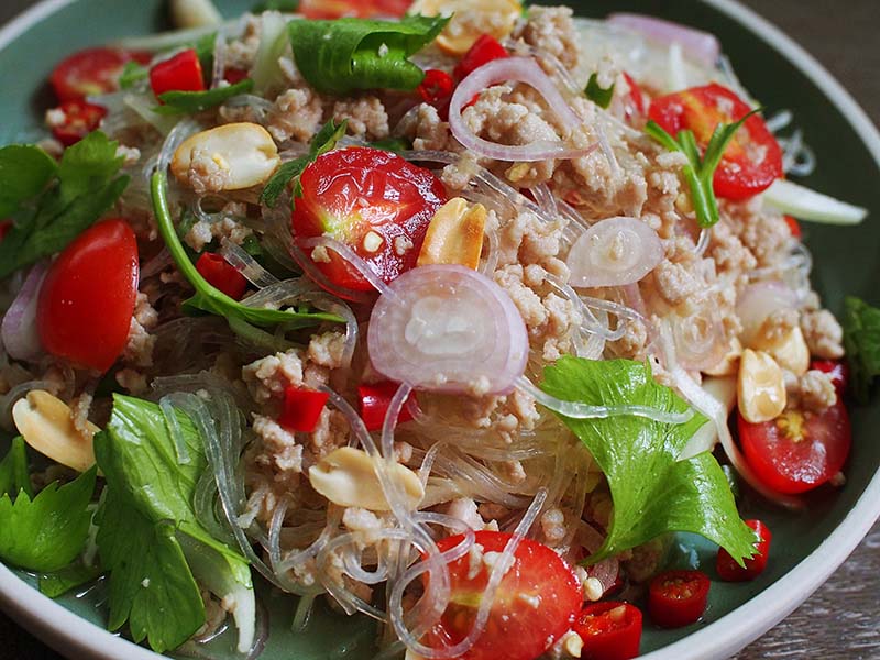 สูตรยำแซ่บ