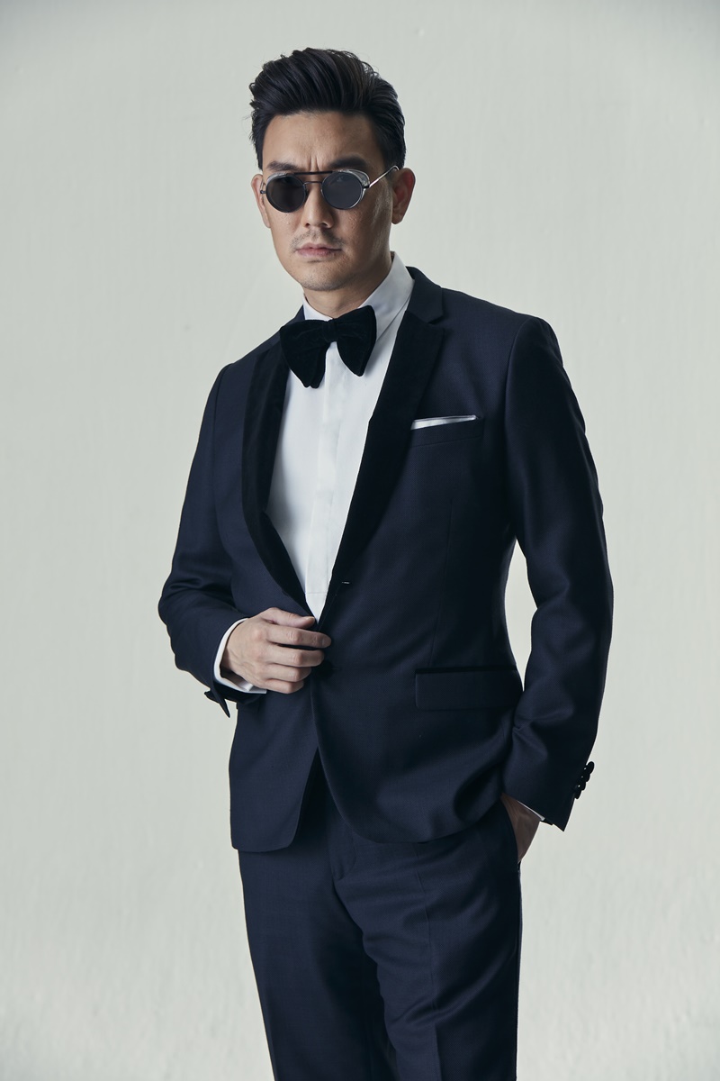 Burin Boonvisut Disco in Tuxedo
