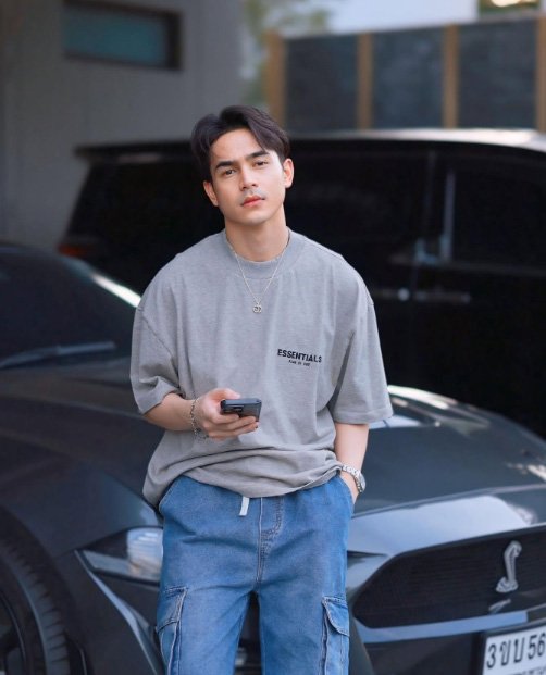 ยิว ฉัตรมงคล