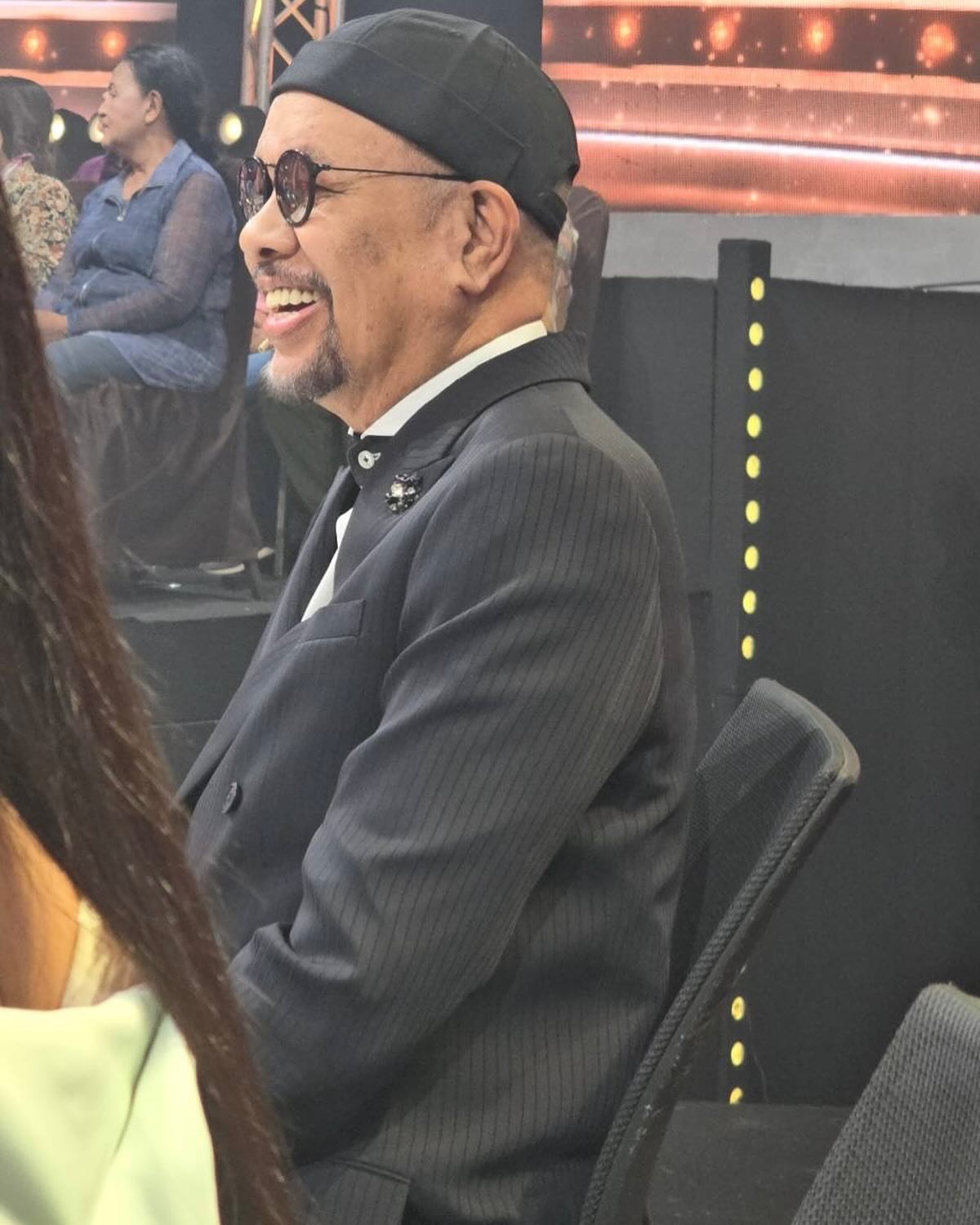 โน้ต เชิญยิ้ม 