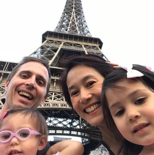 อุ้ม สิริยากร