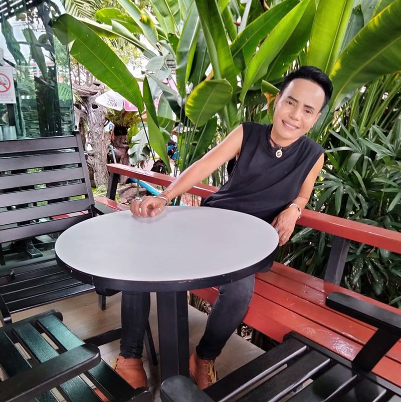 พี่ดำ ปลาเผา แต่งสาว ผมยาว เปลี่ยนลุคแต่ไม่เปลี่ยนใจ จำแทบไม่ได้เลย