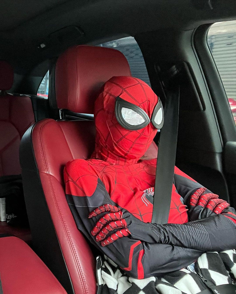 แพรวา ณิชาภัทร ใส่ชุดสไปเดอร์แมนไ