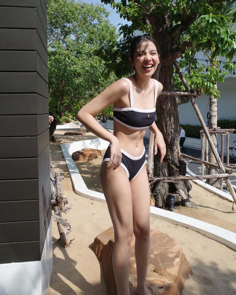 จีน่า เดอะเฟซ ชุดว่ายน้ำ