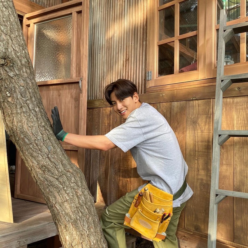 จีชางอุค ji changwook