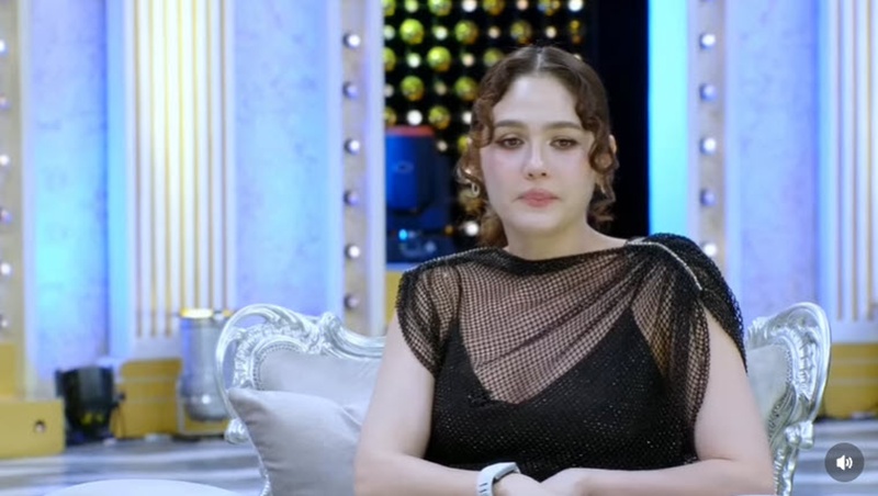 ชมพู่ อารยา