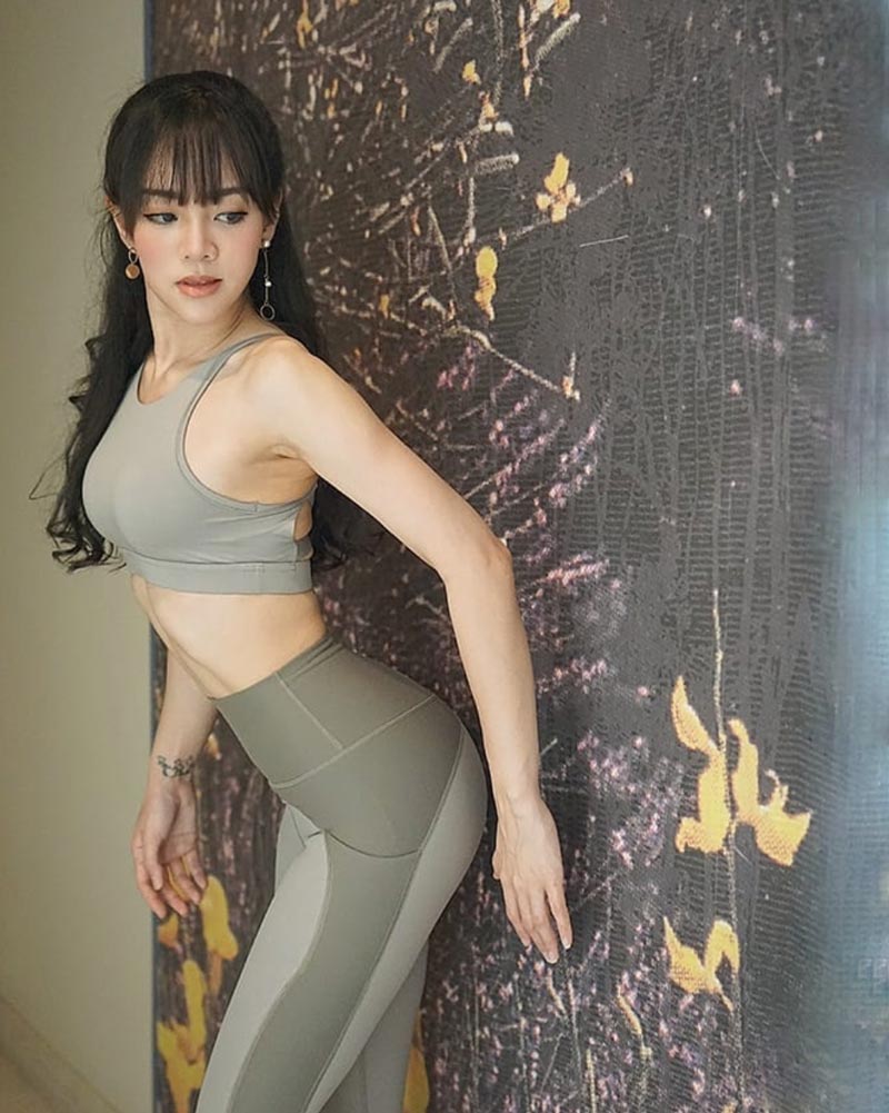 แนนนี่ เกิร์ลลี่ เบอร์รี่