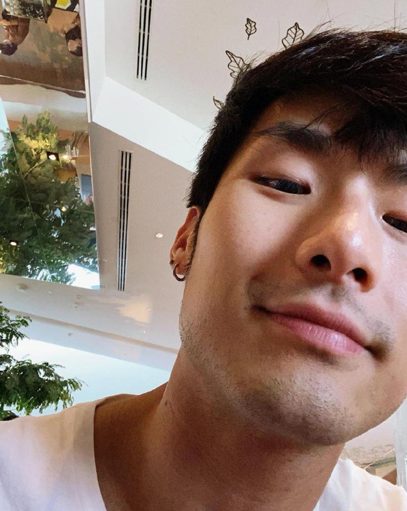 ดาราไว้หนวด