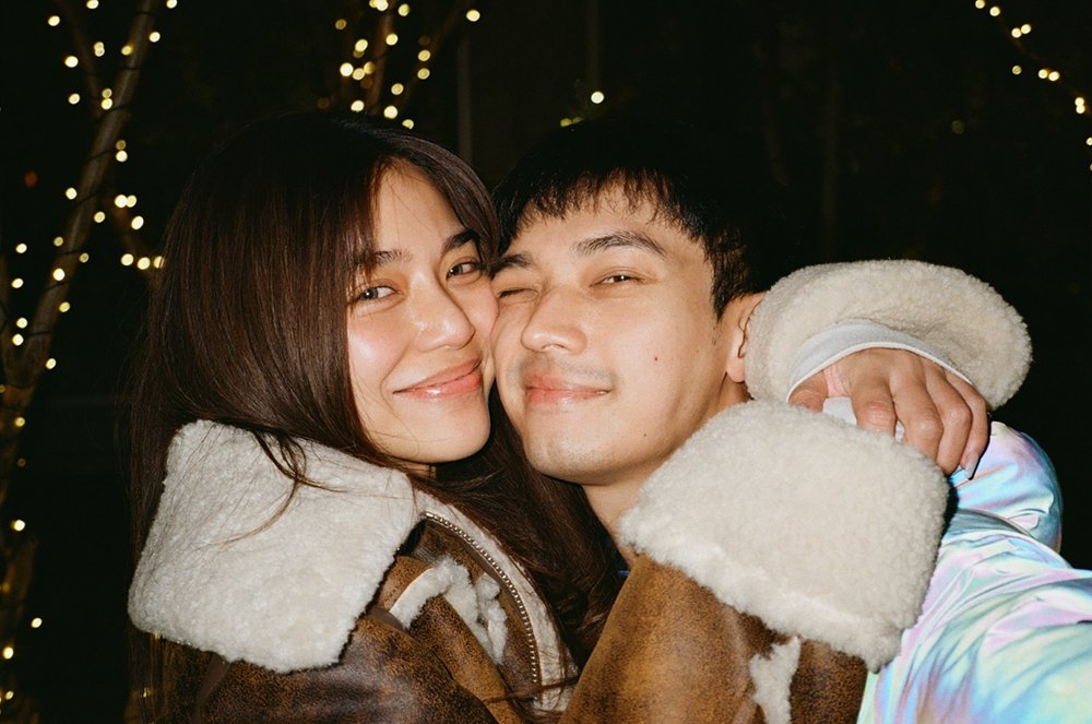 โอบ โอบนิธิ ควง ปราง กัญญ์ณรัณ ฉลองวันเกิดคุณแม่กับครอบครัว 