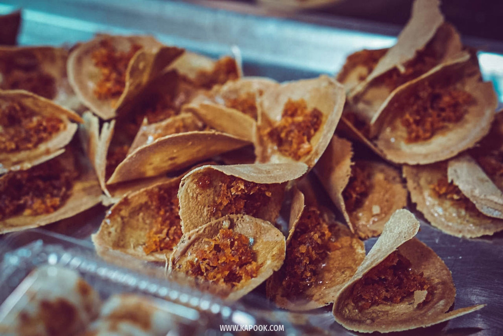 ตลาดหัวรอ อยุธยา