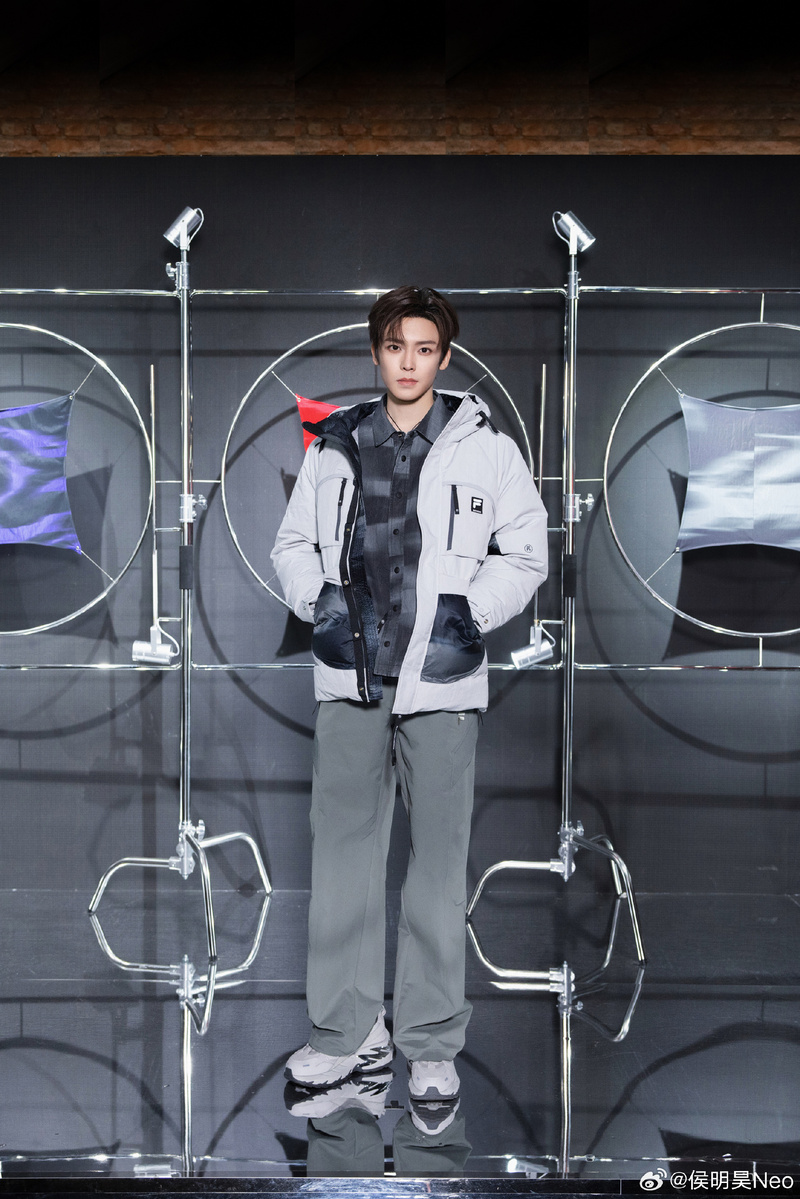 โหวหมิงฮ่าว ประวัติ Houminghao