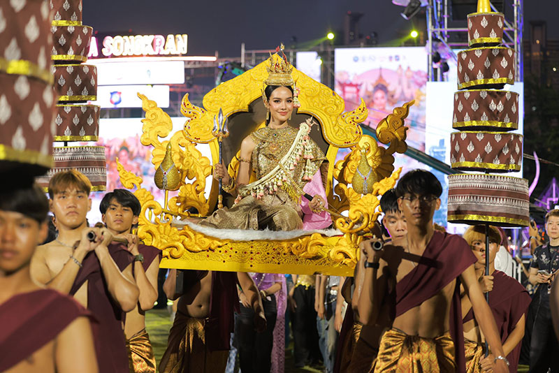 โอปอล สุชาตา