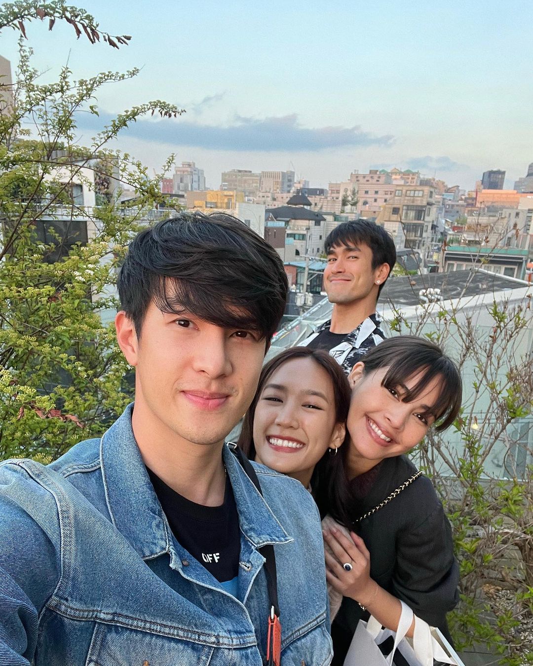  เจมส์ มาร์ - พาย รินรดา