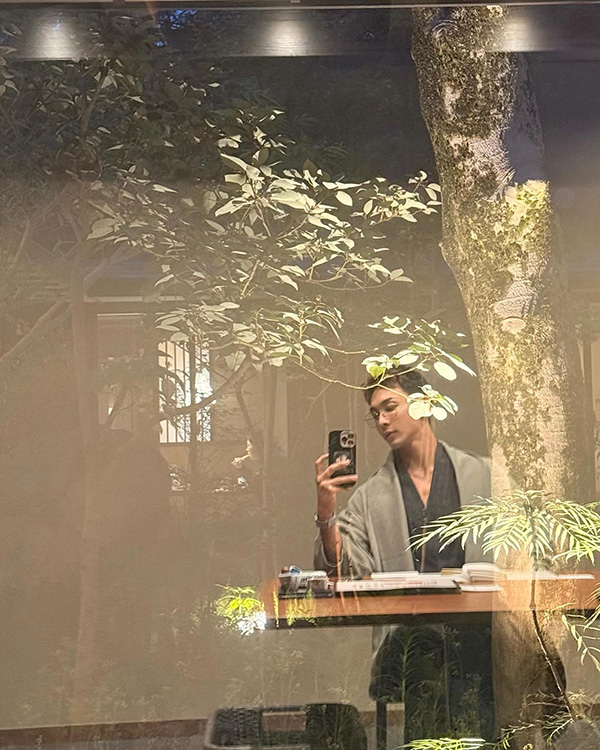 นัททิว สลัดผ้าอวดกล้ามแน่น