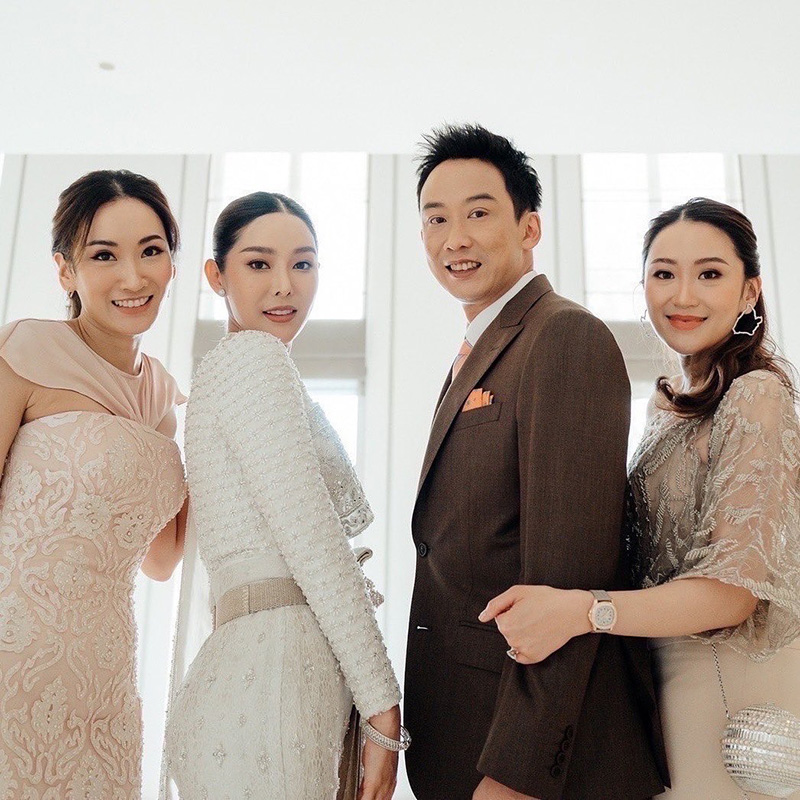 โอ๊ค พานทองแท้ 