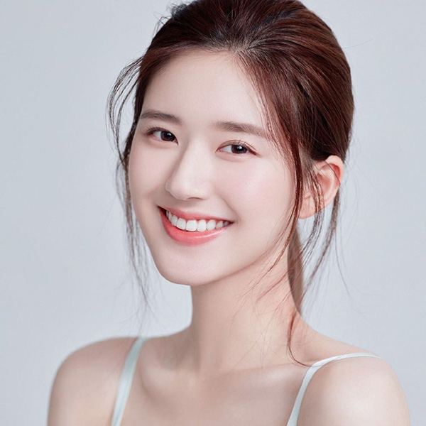 จ้าวลู่ซือ พัฒนาการความสวย