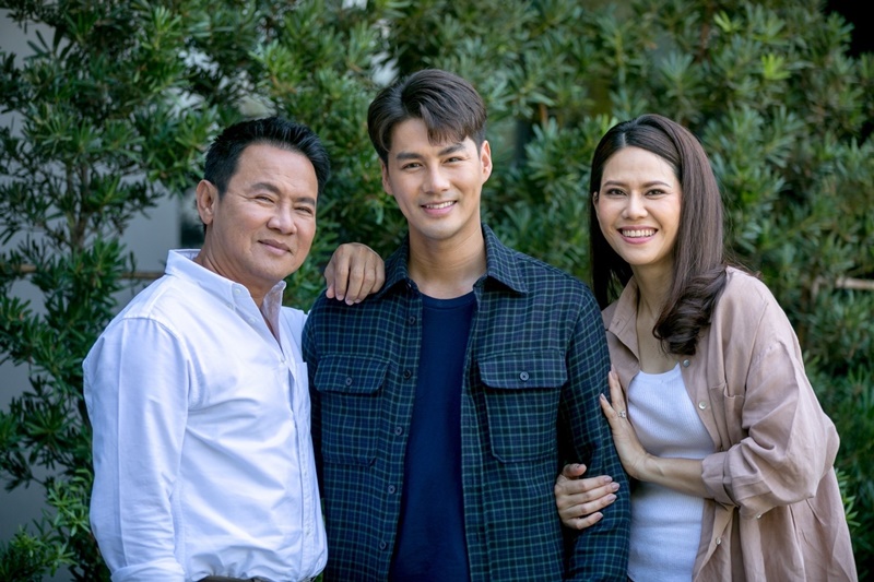 18 มงกุฎสะดุดเลิฟ