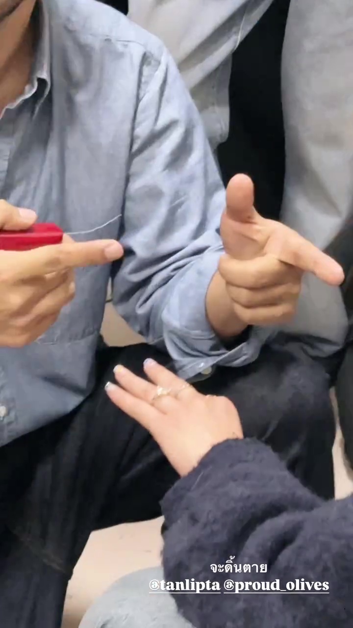 แทน ลิปตา คุกเข่าขอแต่งงาน พราว อรณิชา หลังจบคอนเสิร์ต