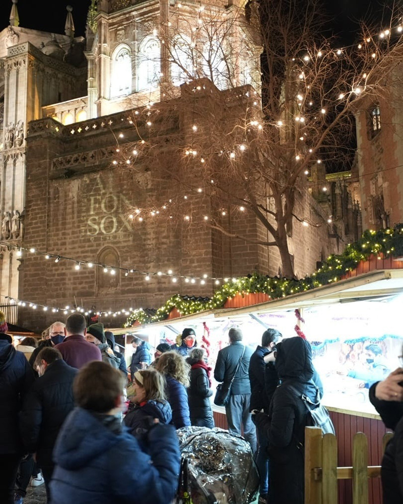 โบวี่ อัฐมา