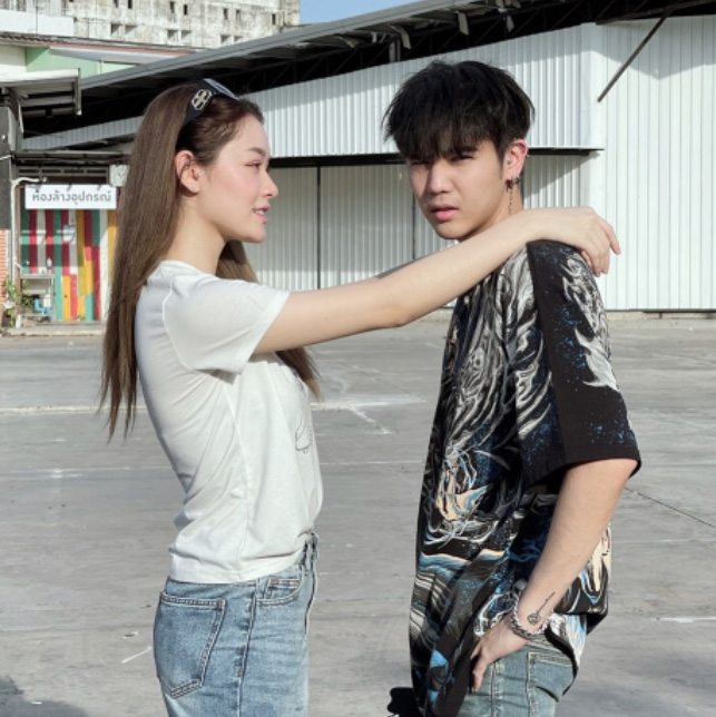 นิก คุณาธิป