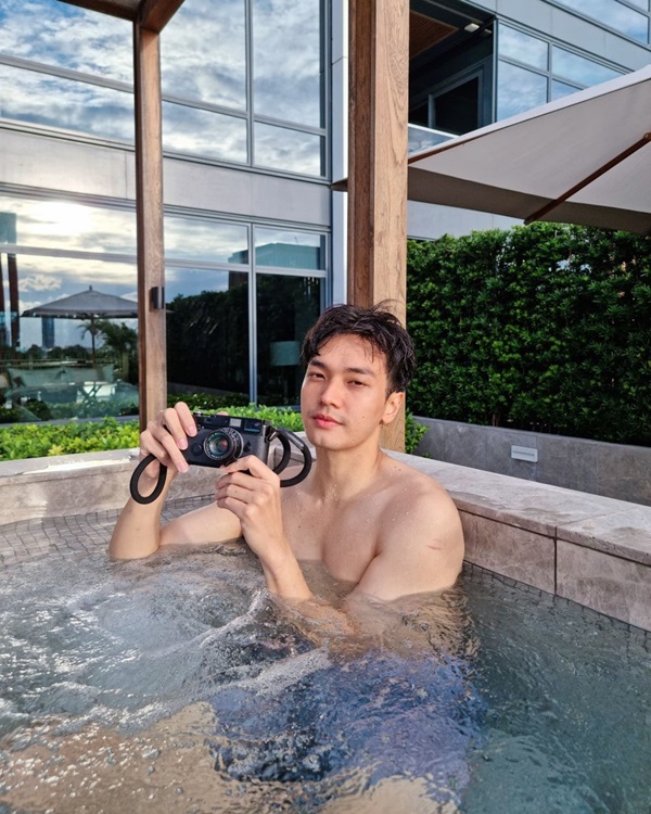 โอบนิธิ ประวัติ