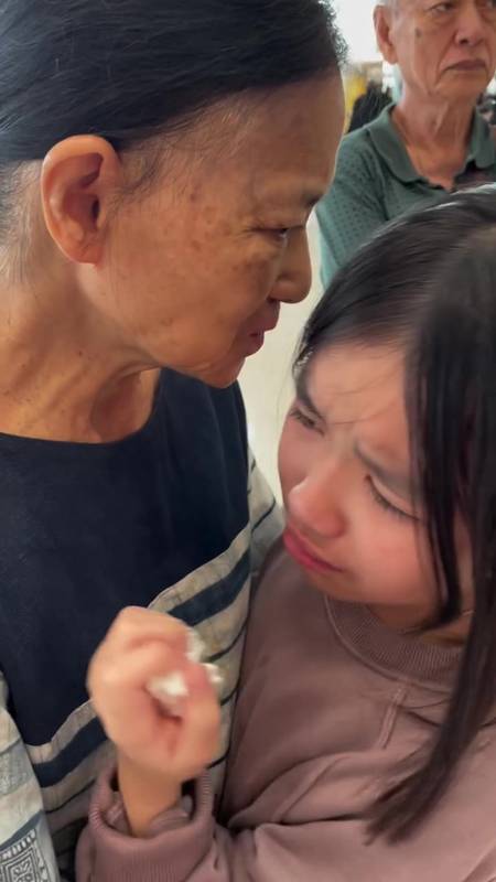 ต่าย ชุติมา มาส่ง น้องพิพิม