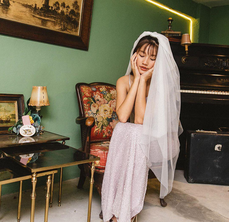 เมทัล สุขขาว