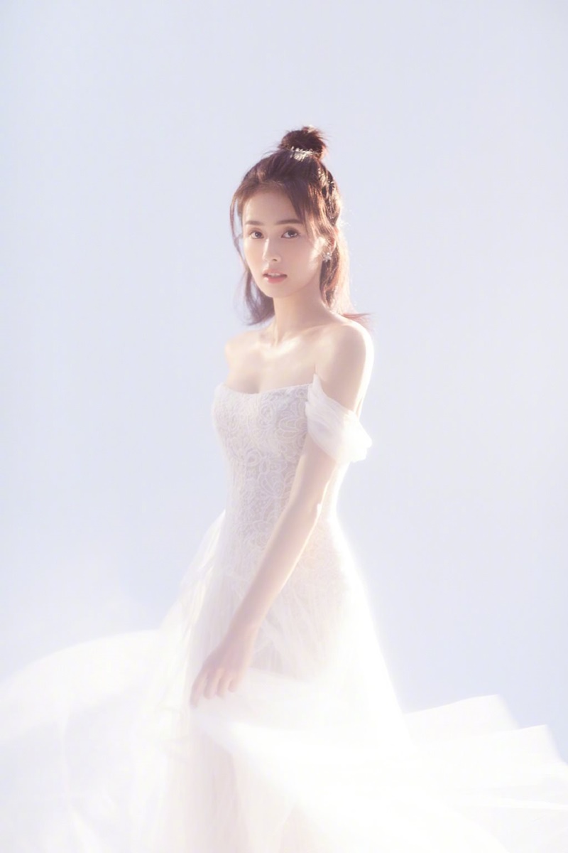 ไป๋ลู่ Bai Lu 白鹿