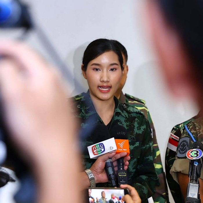  ผู้กองอะตอม ร้อยเอกหญิง ปวิชญา วลีสุขสันต์ 