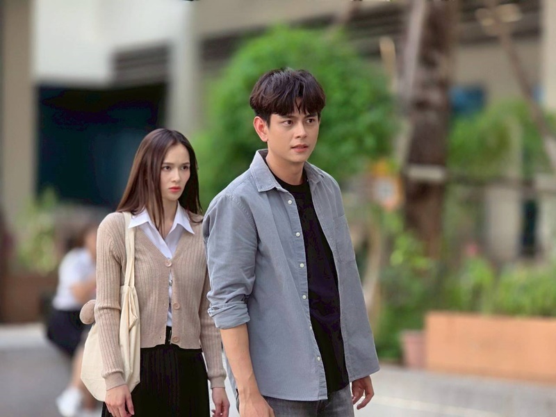 Dangerous Queen คนโปรดของควีน นักแสดง