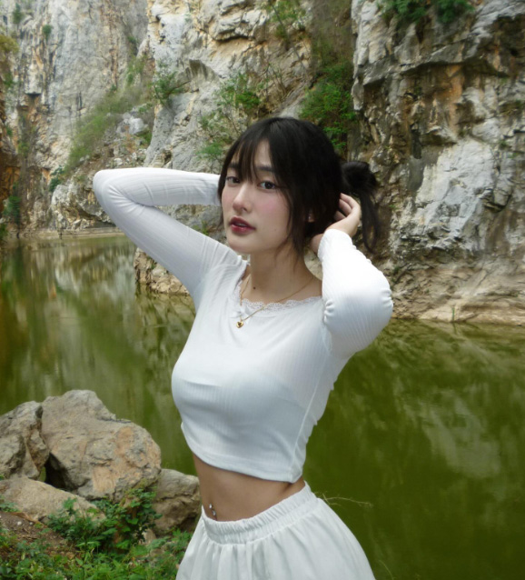 น้องเนปจูน แฟนใหม่ ดีเจเพชรจ้า ดีกรีนักศึกษาสาว อายุห่างกัน 25 ปี