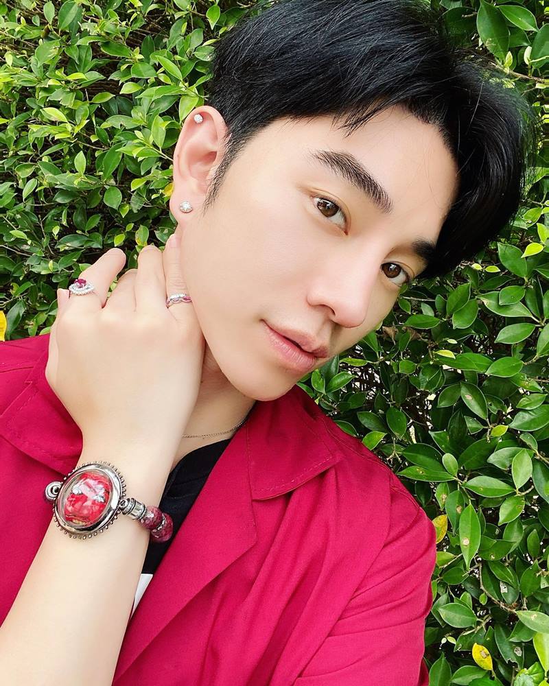 น้องฉัตร ช่างแต่งหน้า