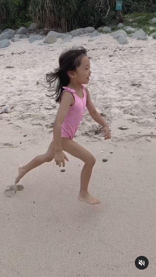 น้องโนล่าลูกสาวเจนี่